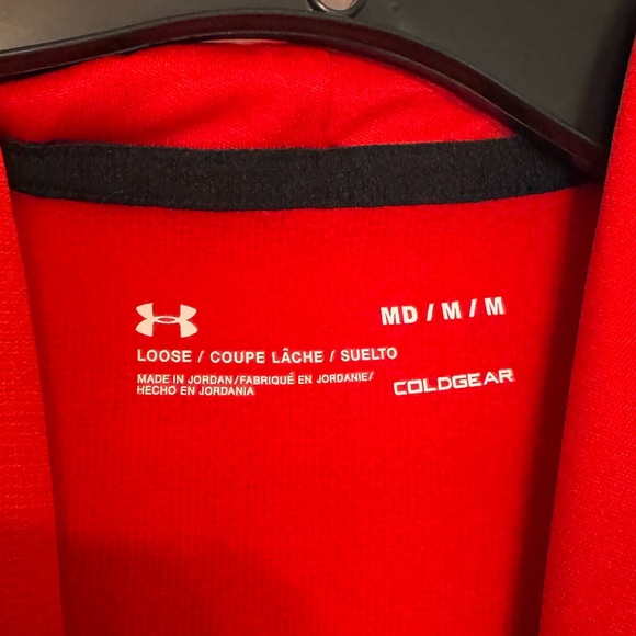 Under Armour Loose Cold Gear Red & Black Hooded
Sweatshirt - Picture 3 of 3